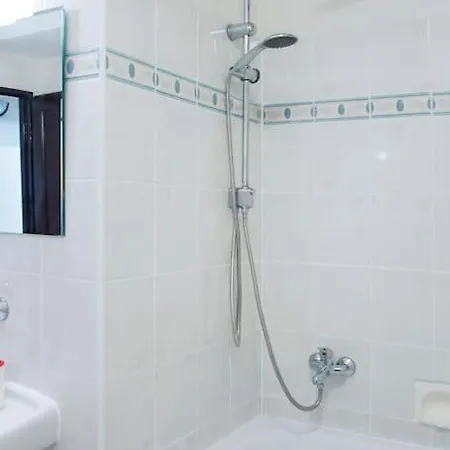 Dlouha 2bd Prague