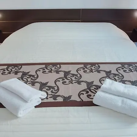 Dlouha 2bd Prague