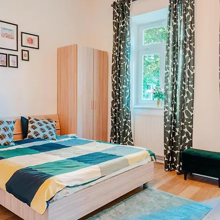 Retreat * Praga