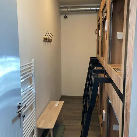 Hostel Capsule Erbenova Prague