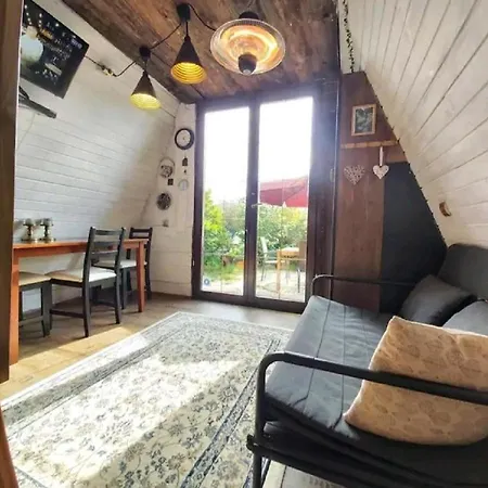 Tiny Garden House Chalet *