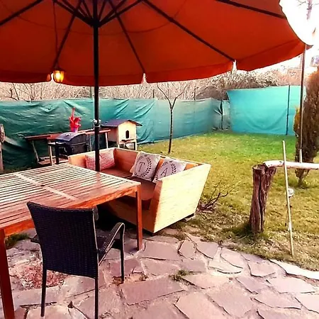 Tiny Garden House Prague