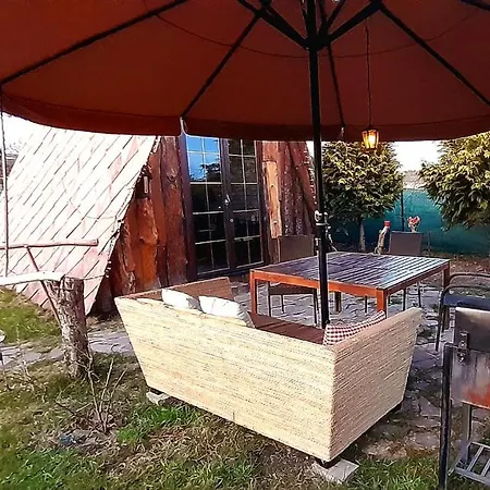 Chalet Tiny Garden House *