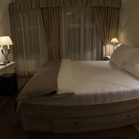 U Suteru Hotell