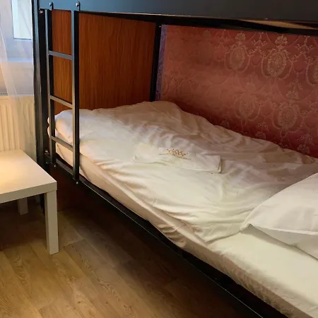 Hostel Helen U Namesti Miru Praha