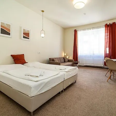 Apartment Modern, Bright In A Great Location Prague