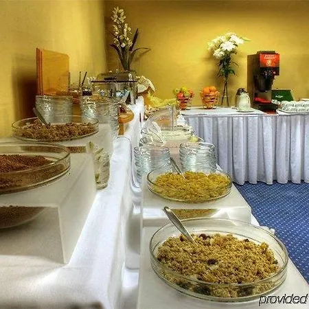 מלון Pytloun Kampa Garden 4*