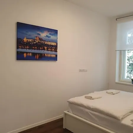 Apartment Downtown Vinohrady - Next To Havlicek Park Prague