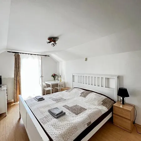 Sofi Prague