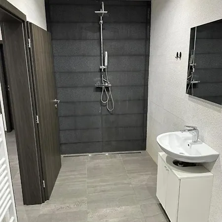 73m2 Klid Priroda Parking Free * Prague
