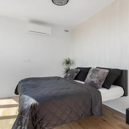 Luxury Penthouse Apartment Prague