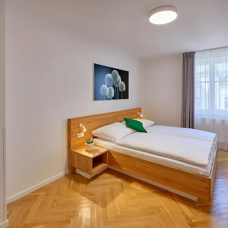Aparthotel Downtown Rubesova 4*