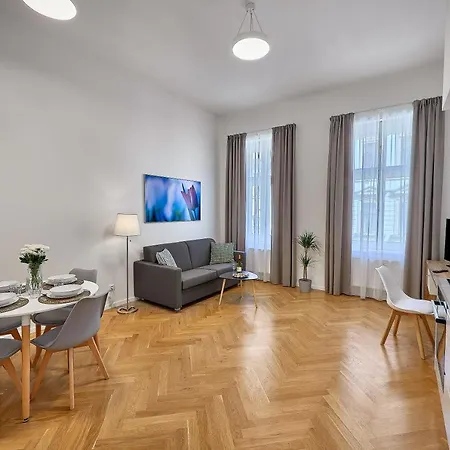 Aparthotel Downtown Rubesova