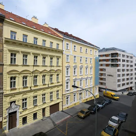 Downtown Rubesova Aparthotel