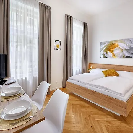 Aparthotel Downtown Rubesova