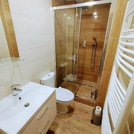 Coral Apartment *