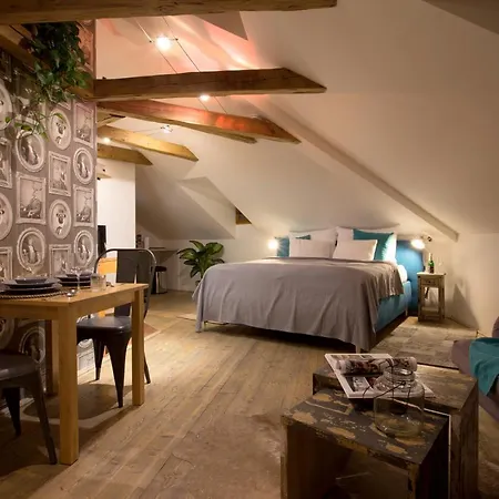 Romantic Bohemian In Old Town * Prague