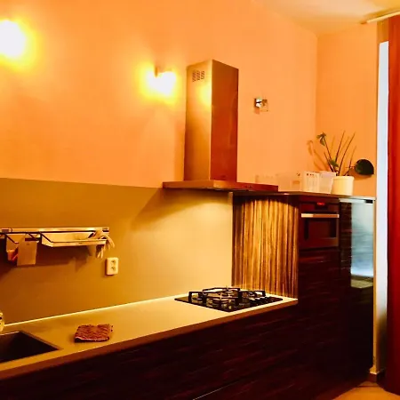 Aparthotel In 2 Square *