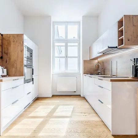 Elegant Located In The Centre Of * Prag