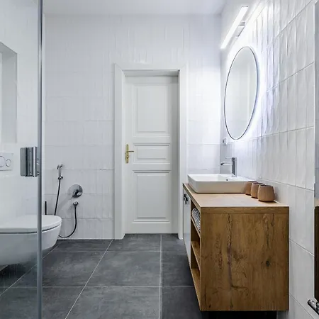 Elegant Located In The Centre Of * Prag