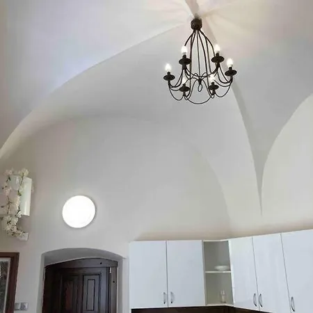 In Gothic House, 50m To The Old Town Square Apartment Prague