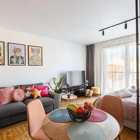 Апартаменты Urban Chic Residences *