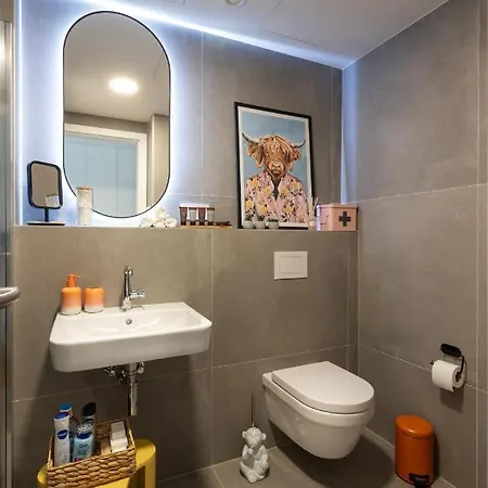 Apartment Urban Chic Residences