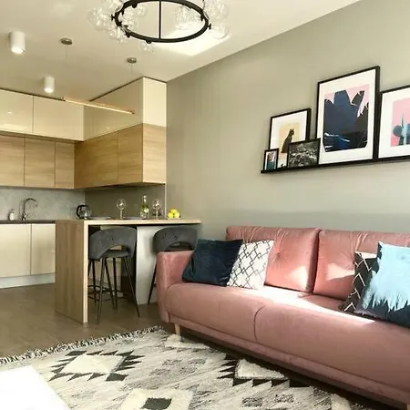Luxury Pearl With Parking Place In Holesovice * Prague