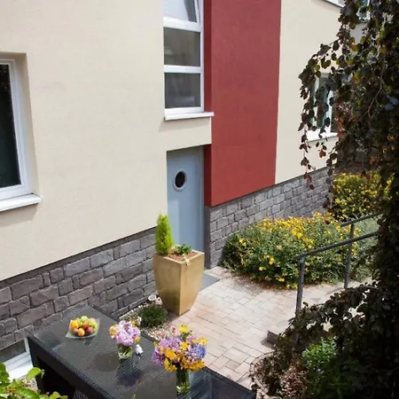 2+kk, 50 M2 V Klidne Lokalite. 10 Min Od Centra Prahy. * 프라하