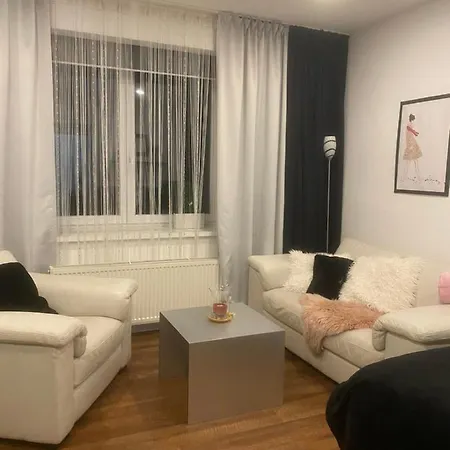2+kk, 50 M2 V Klidne Lokalite. 10 Min Od Centra Prahy. 아파트