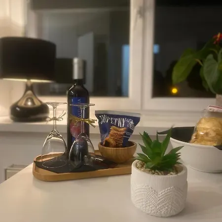 2+kk, 50 M2 V Klidne Lokalite. 10 Min Od Centra Prahy. 아파트 프라하