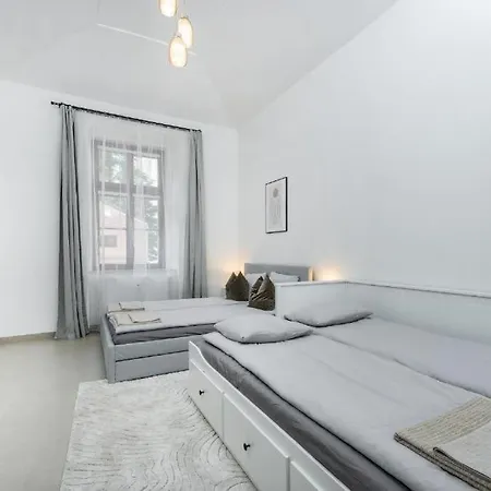 Nice Apartman In New Town * Prague