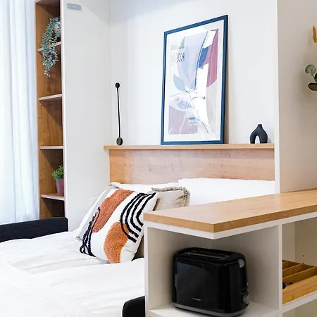 Aparthotel Mymozart By Rentero