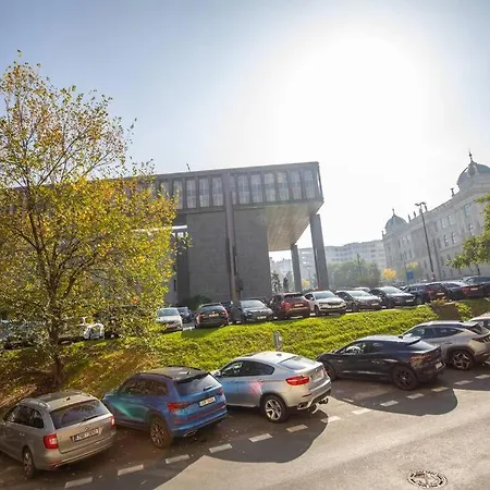 Apartment Centrally Located Gem In Prague
