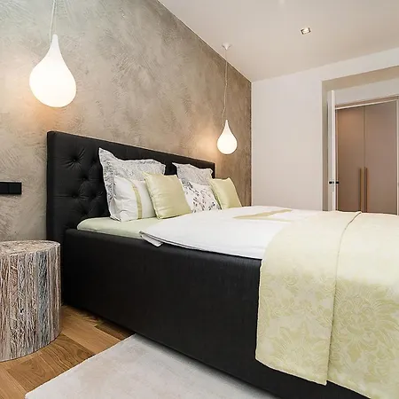 Apartment Charming In Famous Area Prague