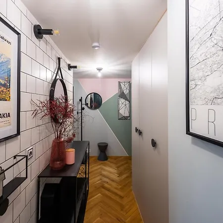 Days - Stunning Loft - Ac - Zizkov Tower Apartment *