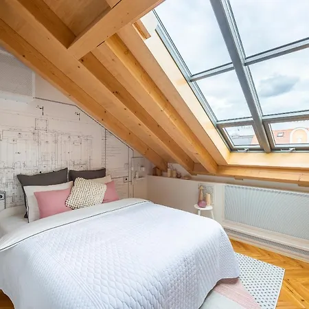 Days - Stunning Loft - Ac - Zizkov Tower Prague