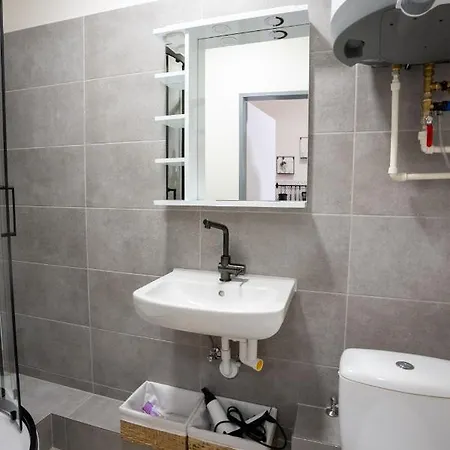 White Wolf House & Hostel *