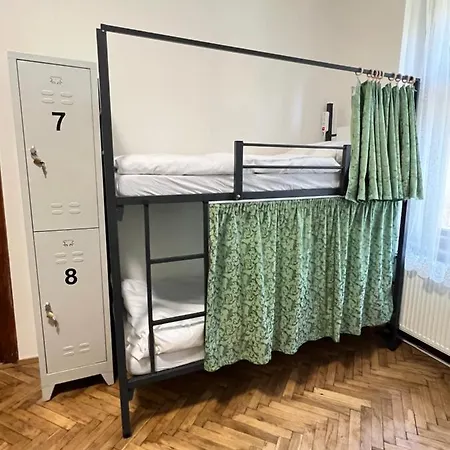 Hostel Do-re-mi *