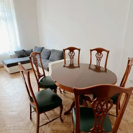Do-re-mi Hostel