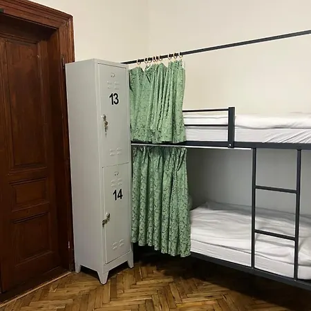 Hostel Do-re-mi *