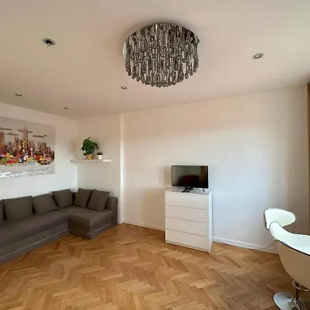 Castle View Apartments. Old Town Apartment *
