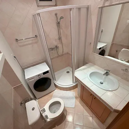 Castle View Apartments. Old Town Apartment *