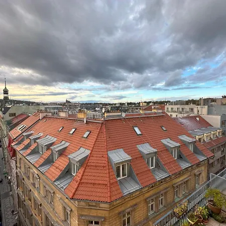 Castle View Apartments. Old Town Apartment *