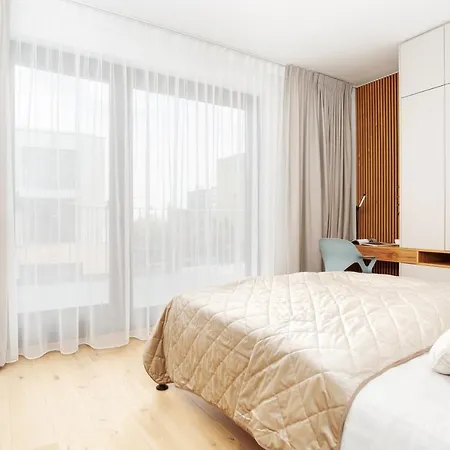Days - Premium - Balcony Apartmán *