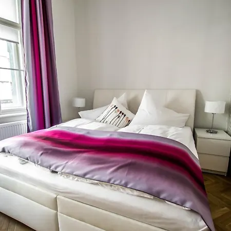 Apartment Jacuzzi By Ruterra Prague