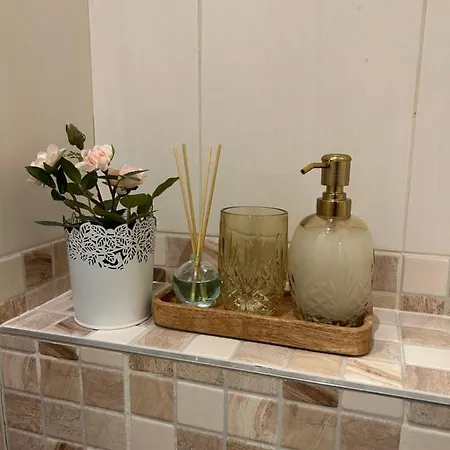 Cozy At Andel Apartment Prague