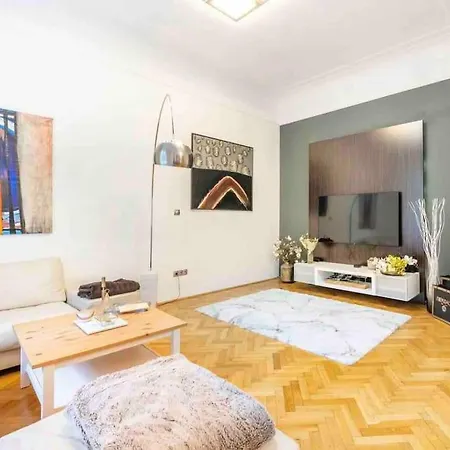 Apartment Elite Residences - Parizska Street 150 M2 Prague