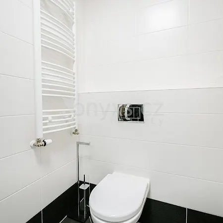 Apartament Letnany 168 S Parkovanim V Garazi Zdarma *