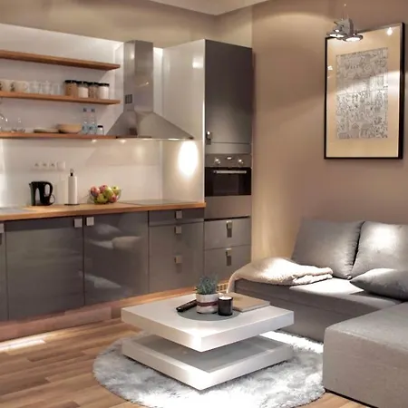 Apartment Luxury Beautiful Spacious In Perfect Location *
